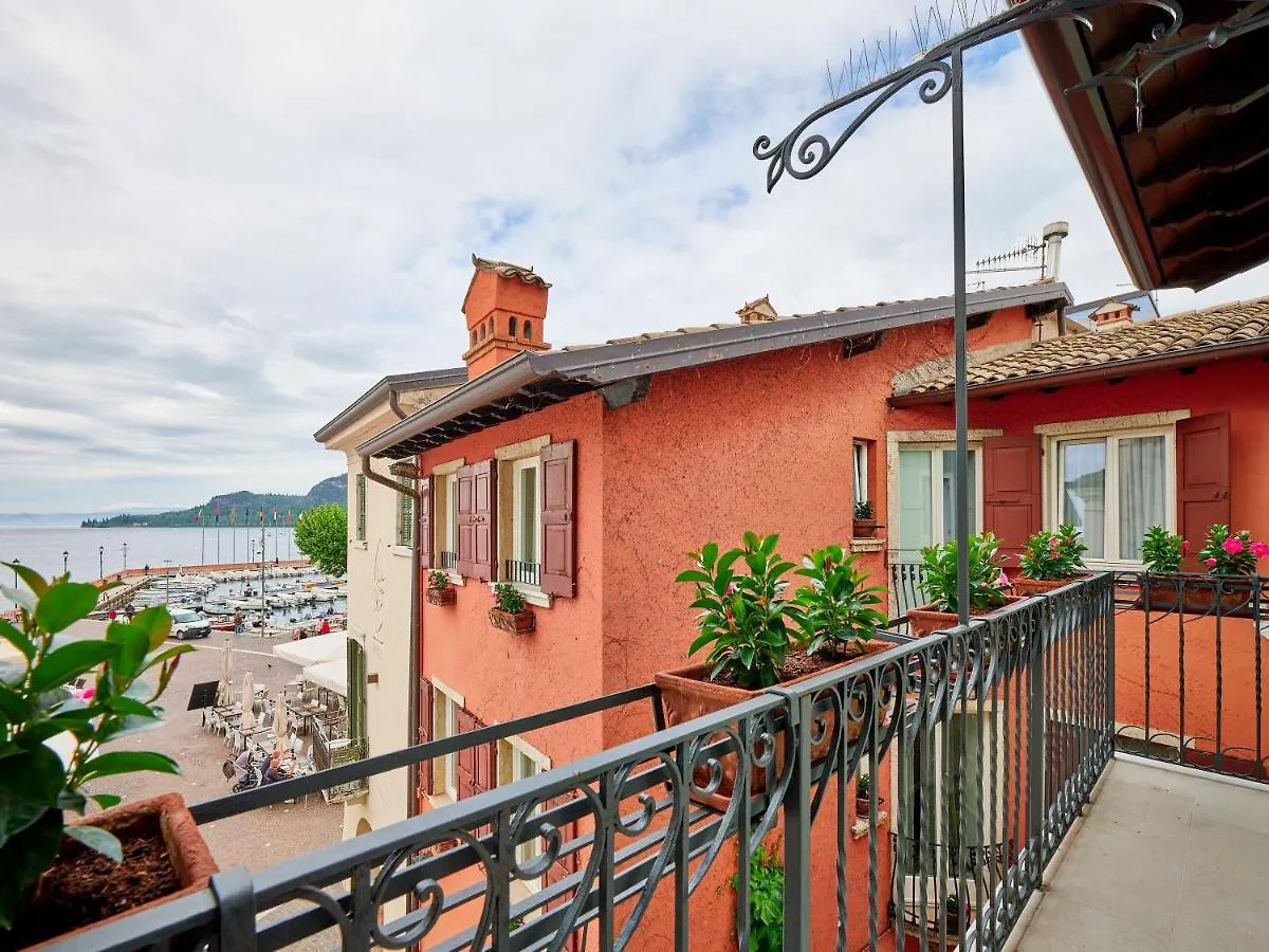 Piccolo Hotel Garda  Garda (Verona)